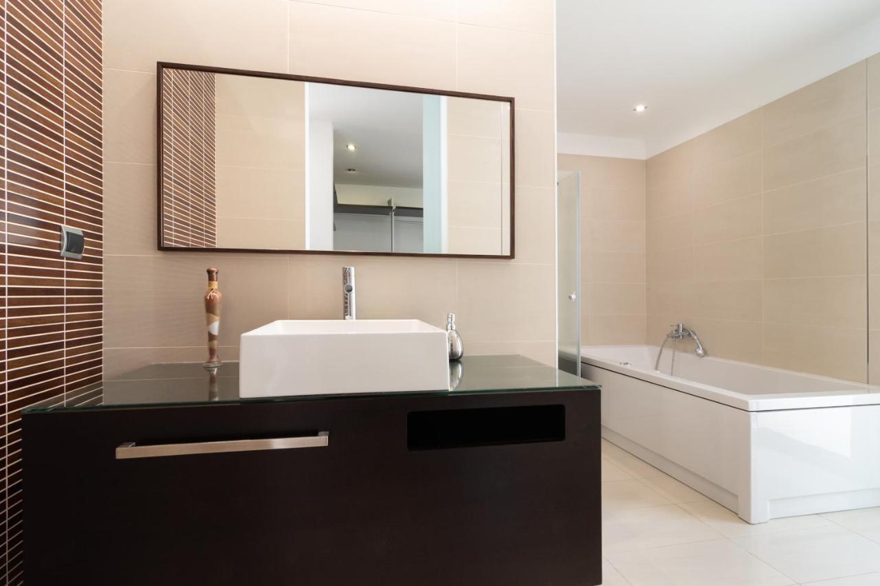 Luxo & Conforto Calheta  Exterior photo